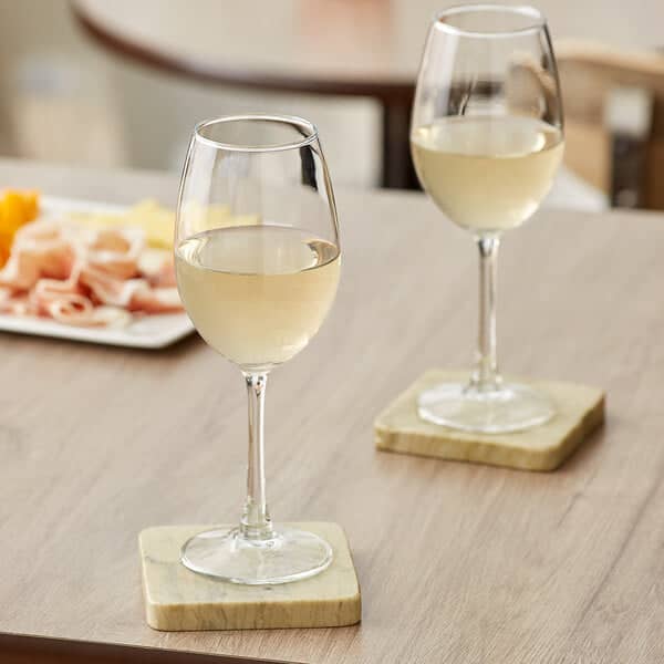 engraved acopa blanc 13 oz wine glass item 5535213 barware hub barware swag and etched gifts 2
